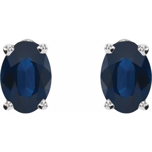 Oval 4-Prong Lightweight Stud Earrings