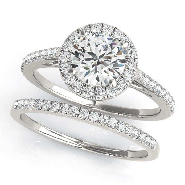 Round Diamond Halo Engagement Ring