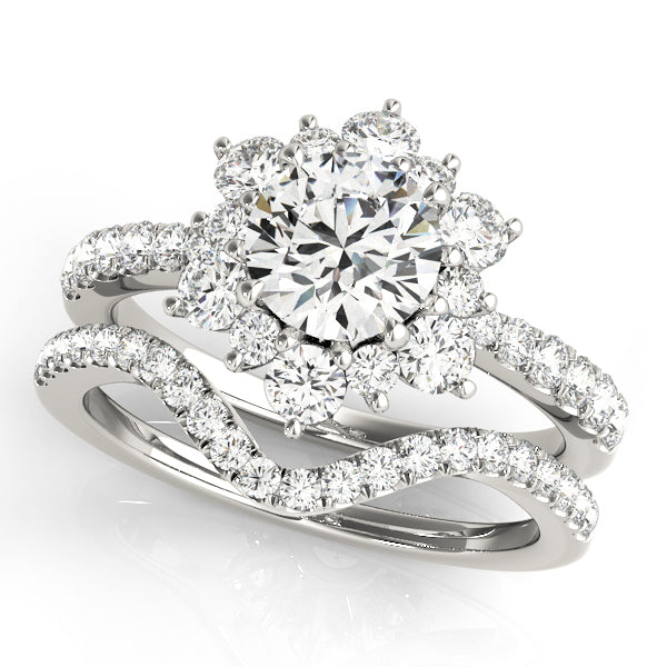 Round Diamond Halo Engagement Ring in Gold